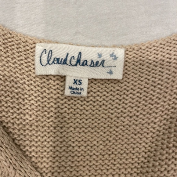 Cloud Chaser size xs girls knit dress. Brown dress with white floral lace at end - Picture 2 of 3